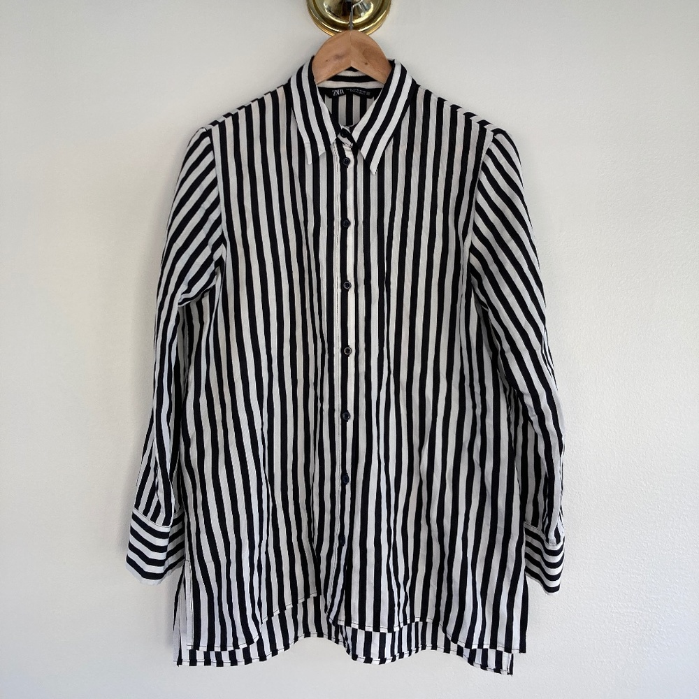 Zara Black and White Striped boyfriend Oxford Medium